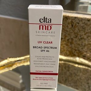 Elta MD UV clear Broad-Spectrum SPF 46